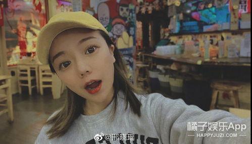 情侣网红吃瓜视频,情侣网红甜蜜吃瓜瞬间,甜蜜指数爆表! 第3张 情侣网红吃瓜视频,情侣网红甜蜜吃瓜瞬间,甜蜜指数爆表! 第3张