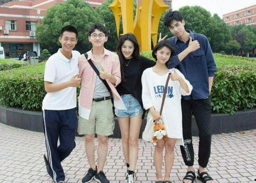 爆料沈月恋情视频大全集,甜蜜瞬间全记录  第2张