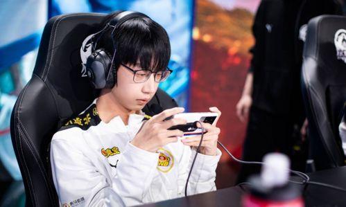 狼队小胖的新爆料视频  第3张