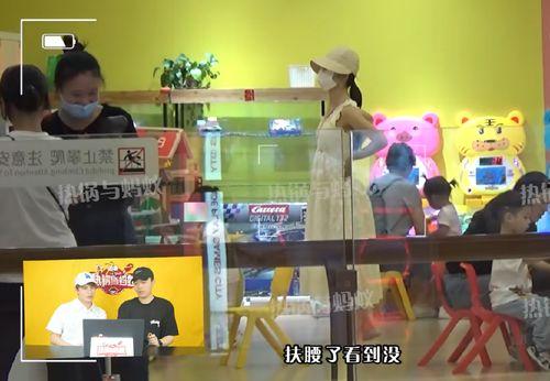 自媒体爆料女孩视频大全